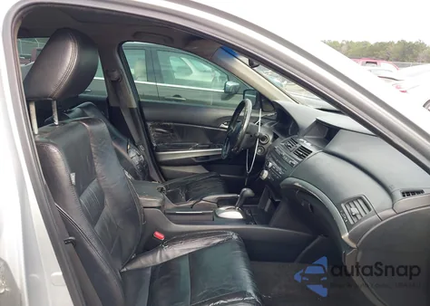 2009 Honda Accord 2.4 Ex-L z USA, uszkodzony, nr VIN 1HGCP268X9A156878